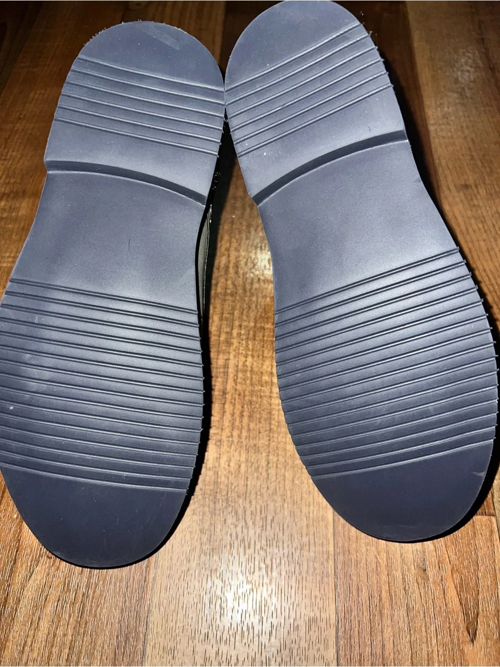 crown & ivy Grey Chukka Boots with Blue Laces